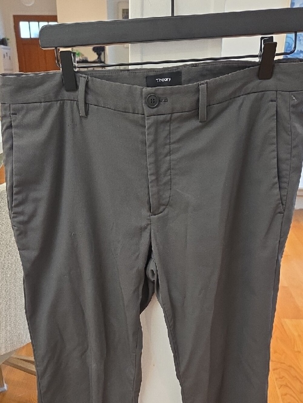 Theory Men's Zaine SW Neotoric Performance Chinos in Charcoal Gray  32/32